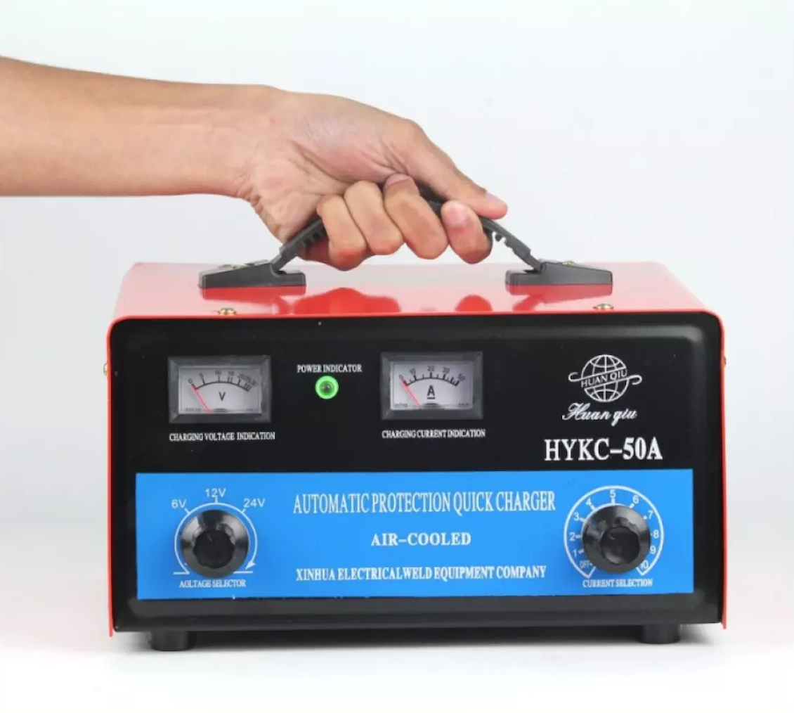 Redresor auto 12-24V 40/50A — Confort și Siguranță la Drum