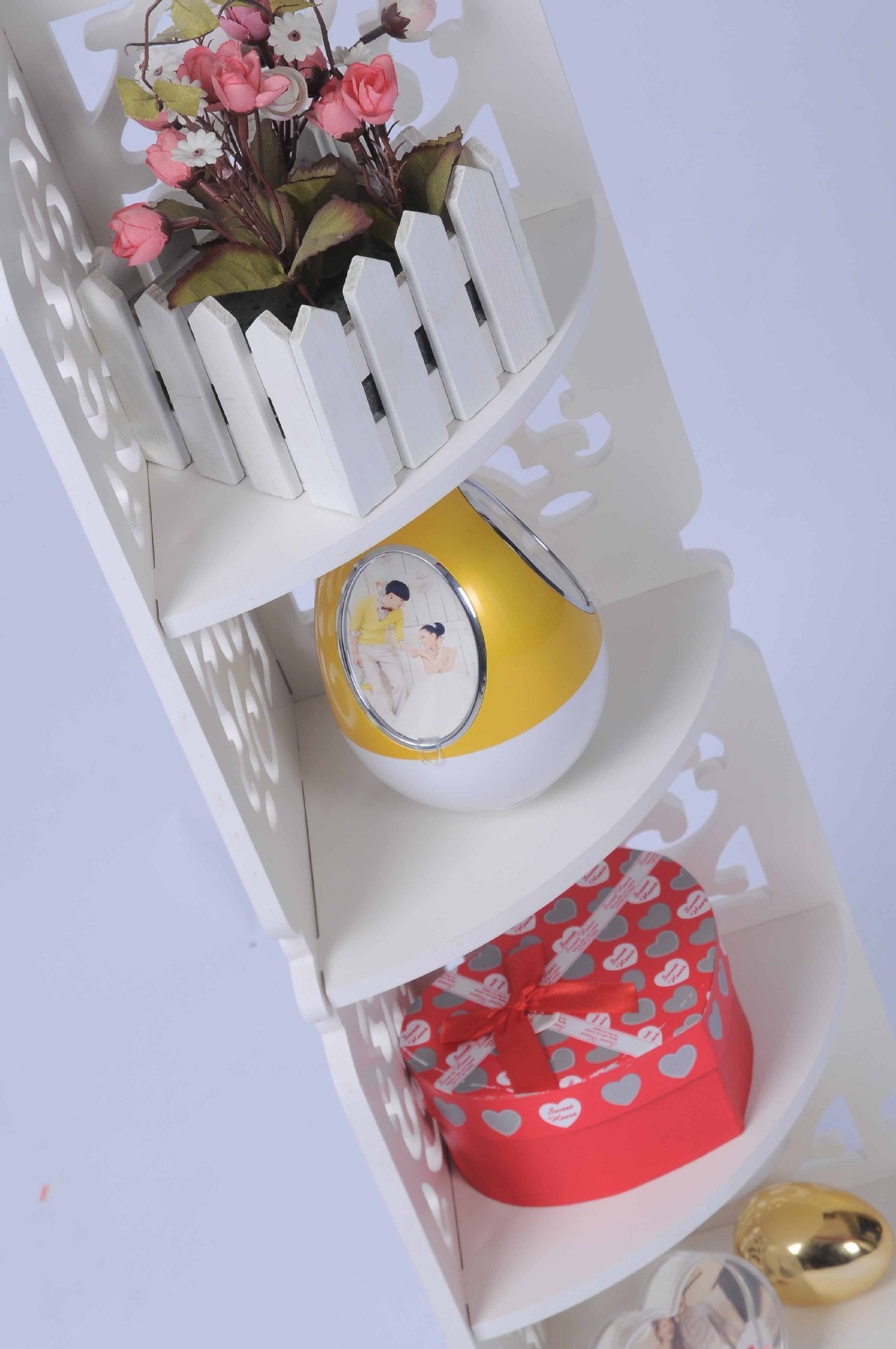 Etajera de colt decorativa cu 4 polite — Confort Practic Pentru Casa Ta