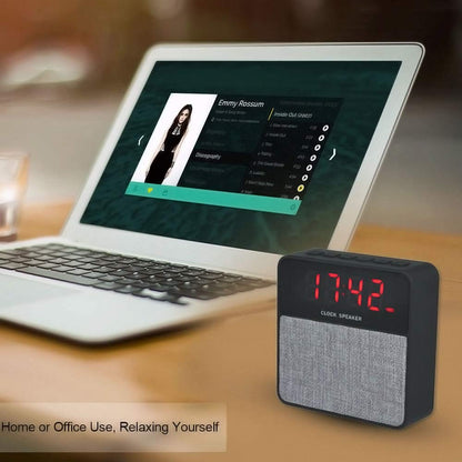 Radio portabil cu Ceas Alarma si Bluetooth — Utilitate Smart Zi de Zi