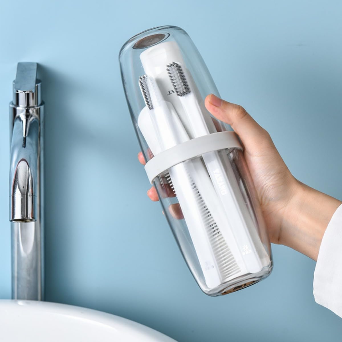Suport transparent pentru periute de dinti — Confort Practic Pentru Casa Ta