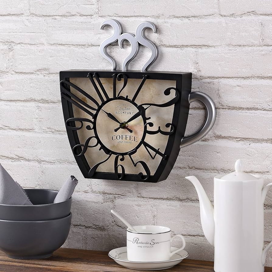 Ceas de Perete Decorativ in Forma de Ceasca de Cafea — Confort Practic Pentru Casa Ta