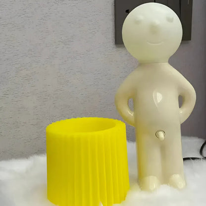 Lampa de birou „Little Shy Man” – Design creativ cu — Ambient Modern Pentru Acasă