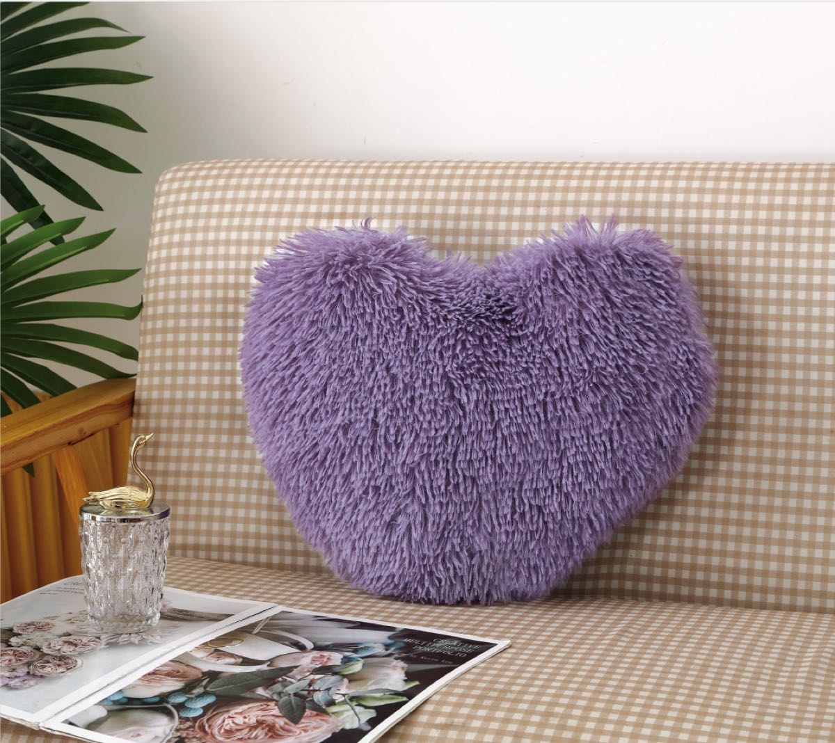 Perna Decorativa in forma de inima — Soluție Practică Pentru Acasă