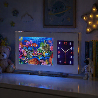 Ceas LED decorativ cu acvariu animat si pesti colorati in — Confort Practic Pentru Casa Ta