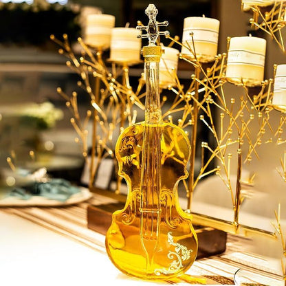 Set decantor in forma de vioara cu 2 pahare si — Mai Mult Confort Oriunde