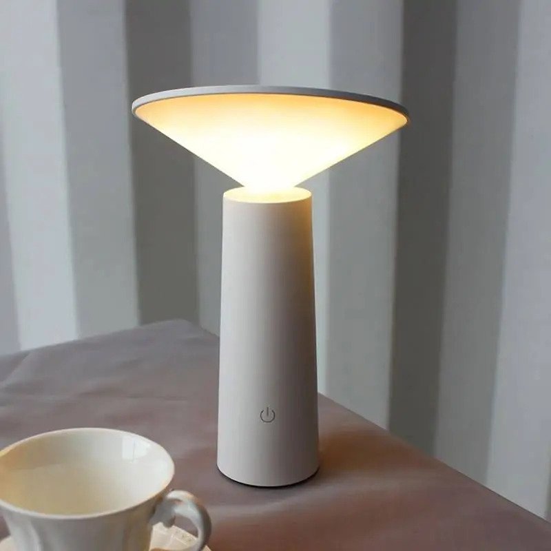 Mini lampa de birou LED — Ambient Modern Pentru Acasă
