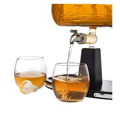 Set Decantor Whisky sub forma de corabie cu suport de — Mai Mult Confort Oriunde