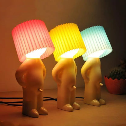 Lampa de birou „Little Shy Man” – Design creativ cu — Ambient Modern Pentru Acasă