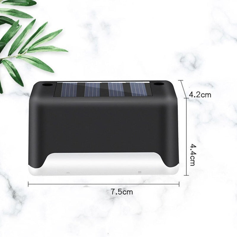 Set 4 lampi solare LED pentru trepte — Ambient Modern Pentru Acasă